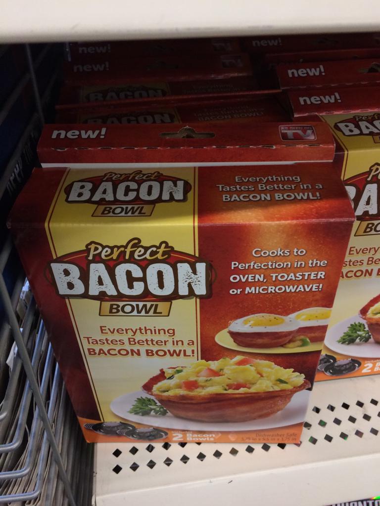 PlantationSing's tweet image. “@GGentswGCtents: Even the Dollar Tree is catching on to the #Bacon craze 😳 #allforadollar http://t.co/MipUdHxeAi”ha!