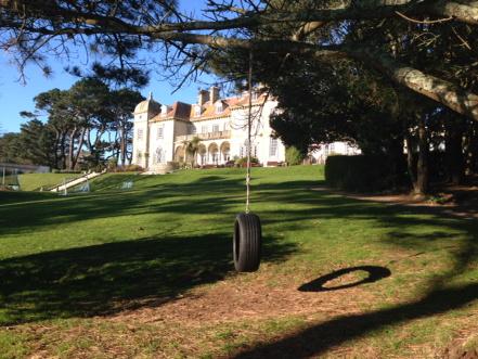 lola_and_alice's tweet photo. Perfect morning @foweyhall http://t.co/FSMWDefOCp