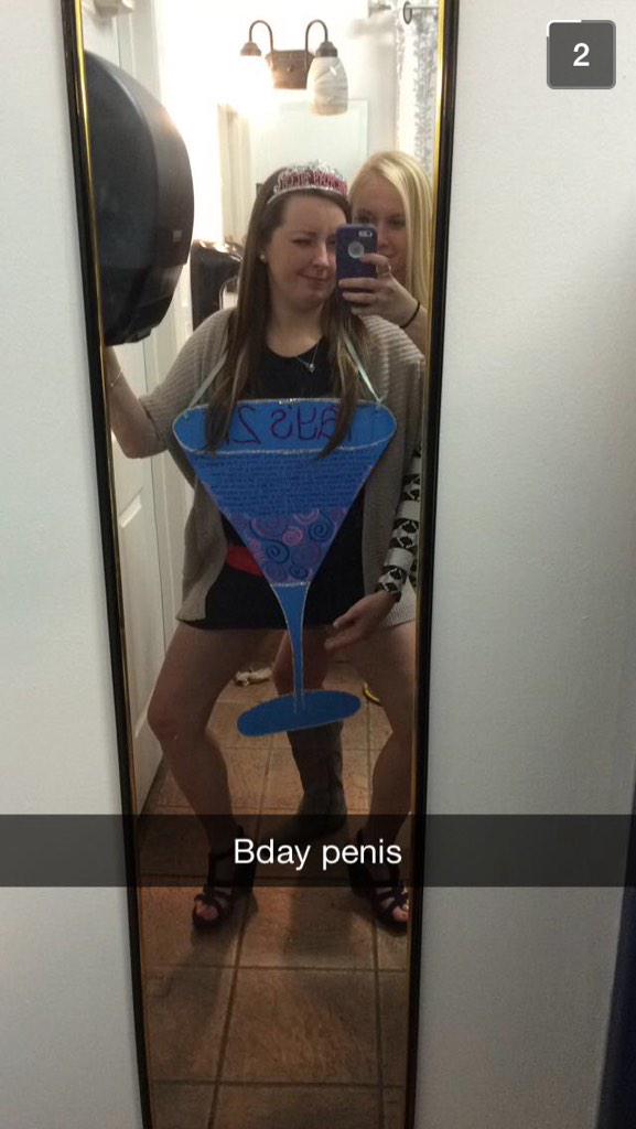 Hadleytynerr12's tweet photo. Glad @tayy_lanez http://t.co/UnVZuzmU9H