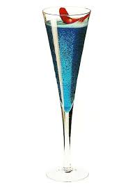 BUENOS DIAS: 3º DIA DE LA 1ª RUTA DEL PUCHERO Y
LA COPA, LA COPA DEL CACHIPUB PARA HOY:
MARGARITA BLUE
CADA DIA UNA