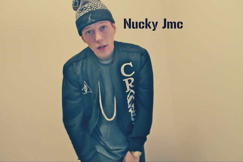 NuckyJmc's tweet photo. Back to my music grind #rap #real #rich #Doingme http://t.co/OSFT7TmsbW