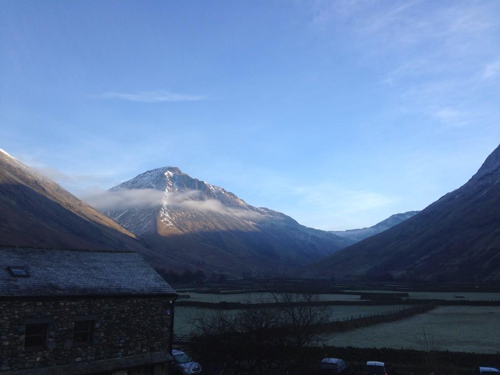 It's a beautiful crisp, frosty morning in the valley today