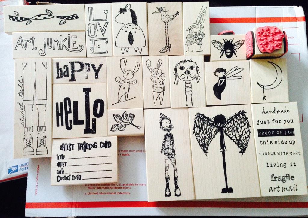 craftylell's tweet photo. It's the weekend! Time to craft! 😀 http://t.co/tkTrCaD3VB