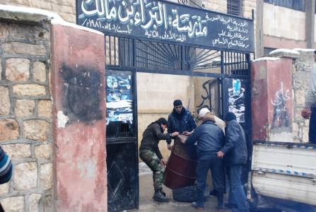 narrojava's tweet image. تأمين وسائل التدفئ لمدارس حي الشيخ مقصود
حلب- لبى دار الشعب في الشيخ مقصود بحلب نداءات 7 مدارس
ngark.com/ar/index.php/e…