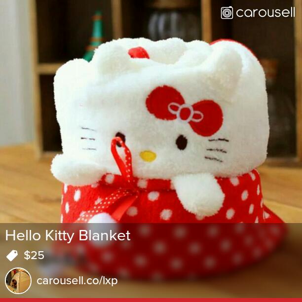 xuepinglxp's tweet photo. Selling Hello Kitty Blanket $25 http://t.co/aCne8rZGhy #carousell @thecarousell http://t.co/H7EZzD9aHw