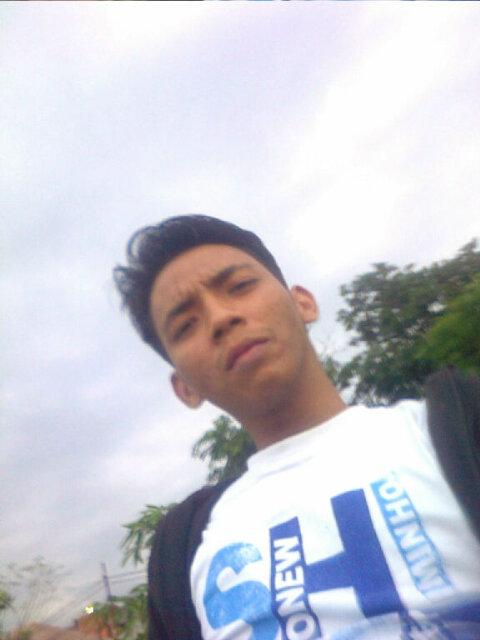 sandisk_90's tweet photo. Satnight enjoy (|oo|) ~O) http://t.co/8fuLRIUhwW