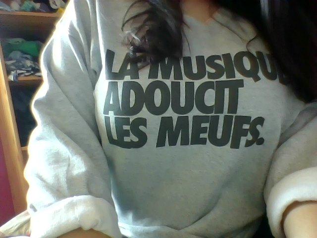 upjulia's tweet image. rad.co/fr/la-musique-… RT @Clarou68: la musique adoucit les meufs