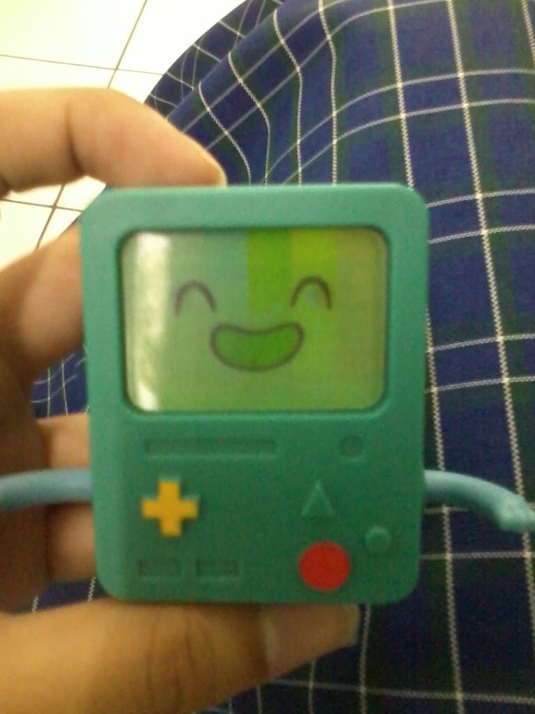 jiminty_'s tweet photo. So BMO is a MERIDIAN too now, right? #AliensTogether http://t.co/oEDu2OU0U7