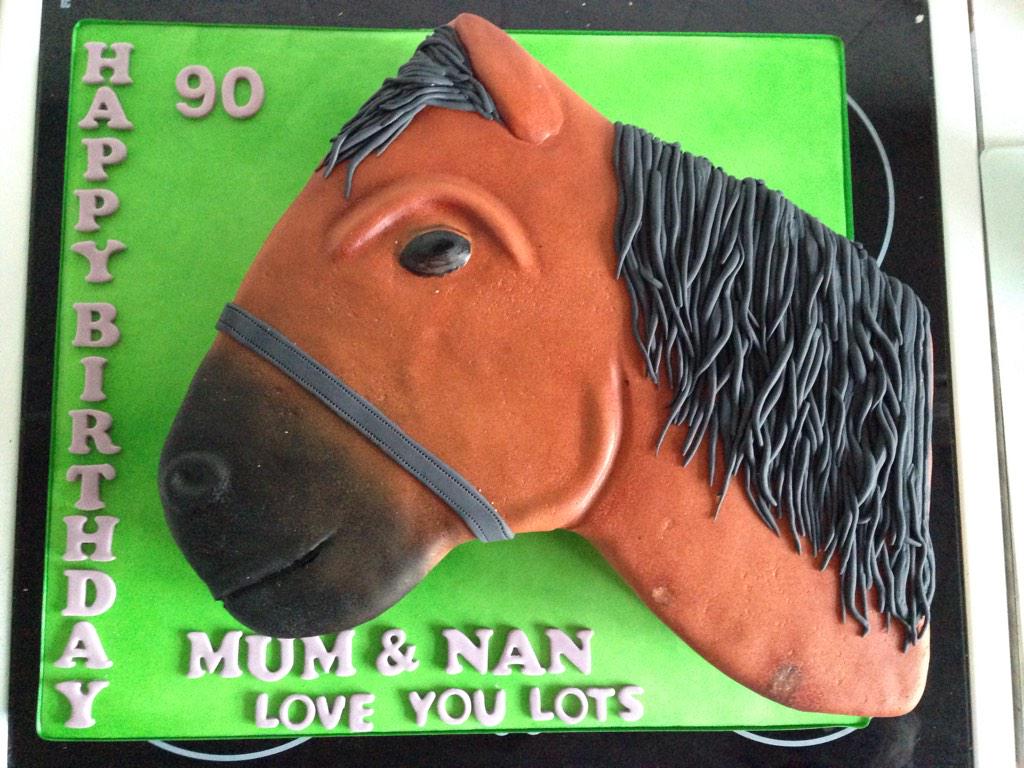 CaptainCupcake8's tweet photo. 90th #birthdaycake #birthday #cake #baking #bake #cakegallery #horse http://t.co/wnmsjrpKEK