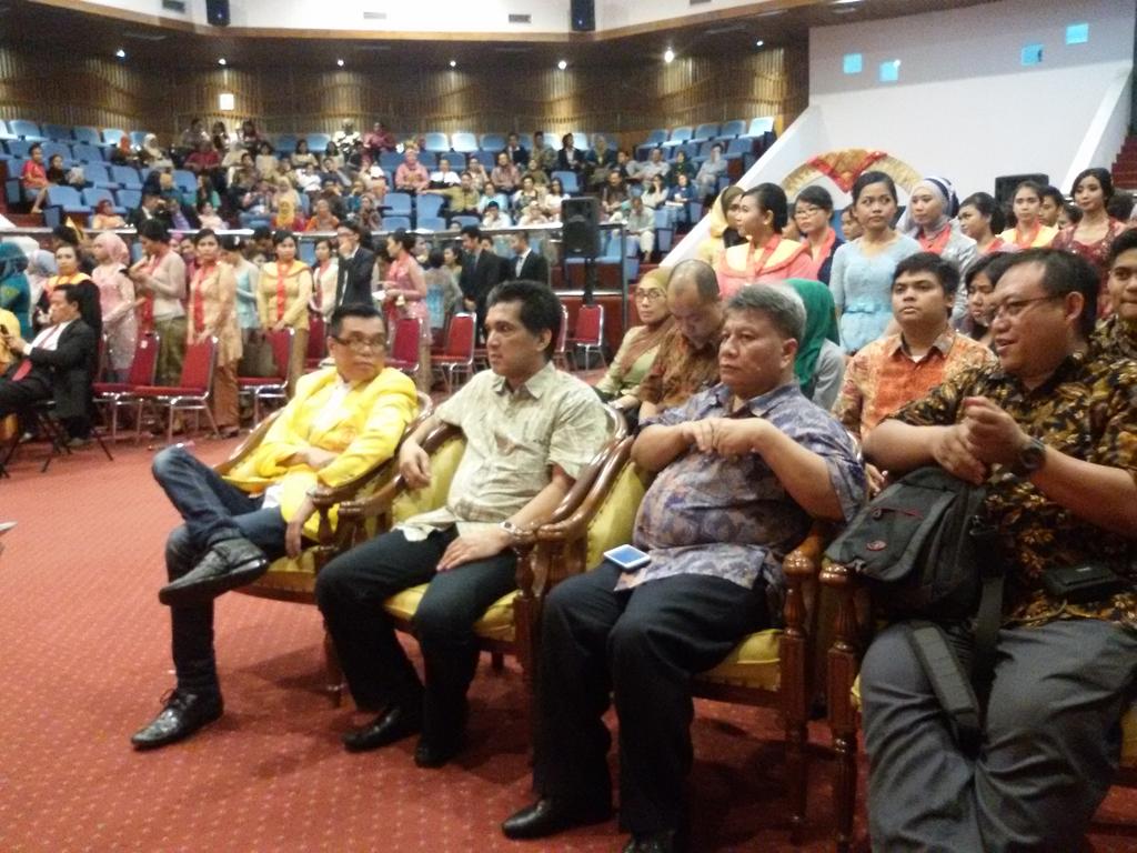 ILUNI FHUI tweet media