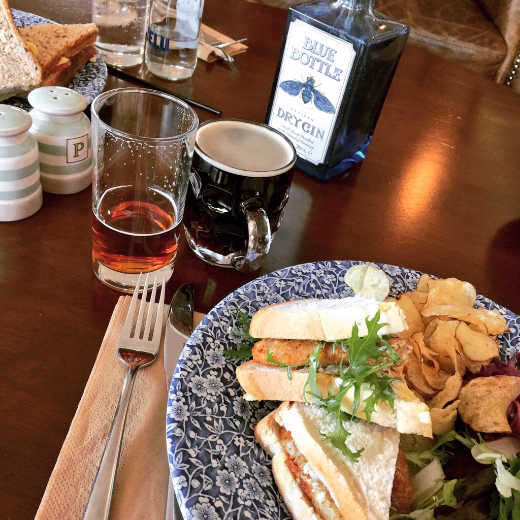 BrightonNick's tweet photo. Pub lunch at The Rockmount #Guernsey - amazing pub, @RandallsBrewery porter and oh that view!! http://t.co/JQJMDeRvrH