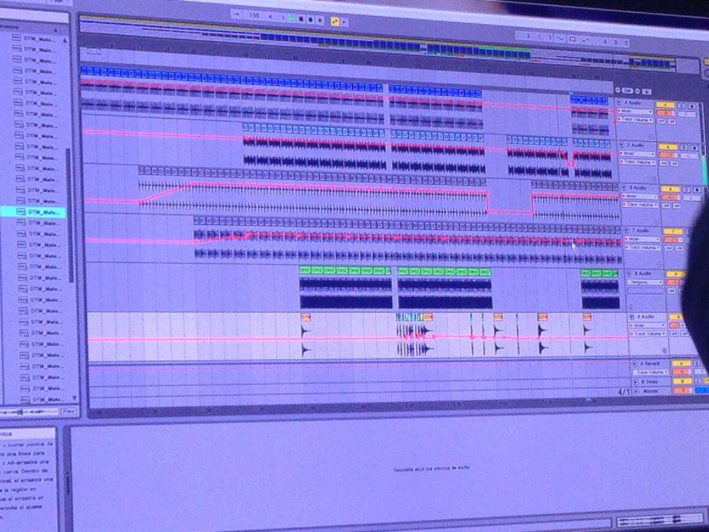 carradjmadriz's tweet photo. Studio time with my bro @ferlopezdj // Yeeeeeah http://t.co/3RDB8X19bg