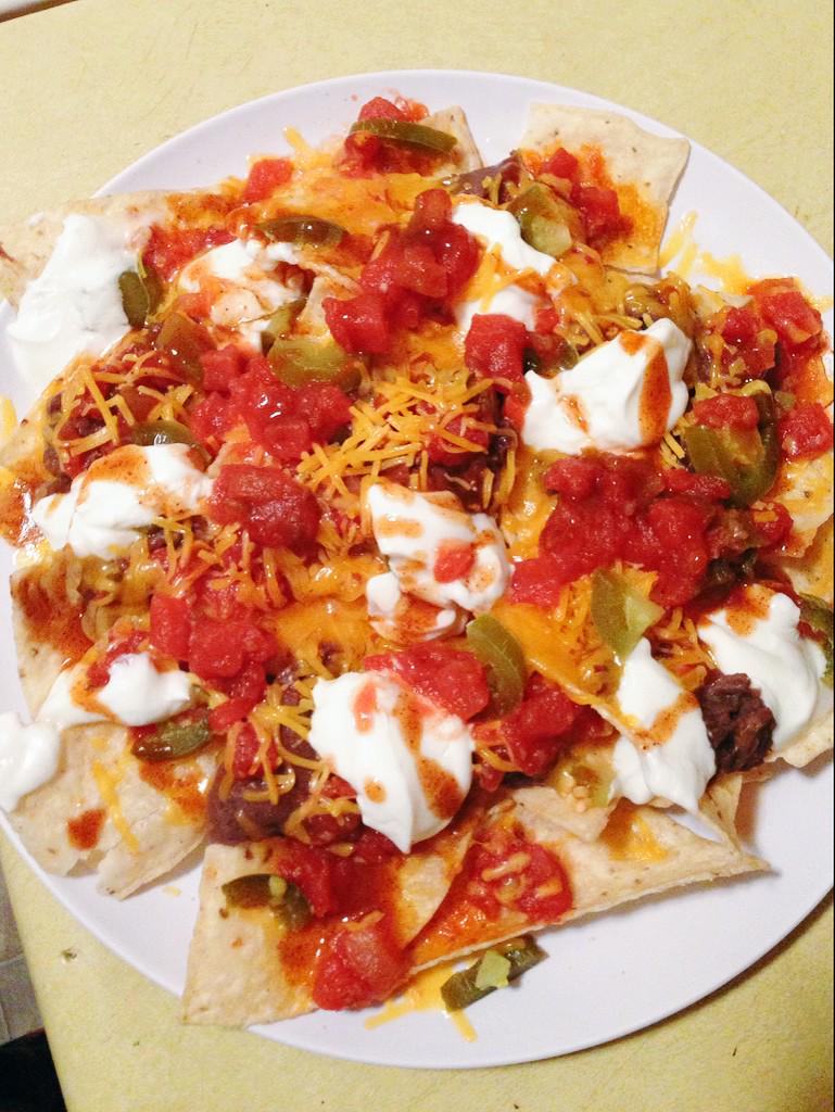 Jazz__Attack's tweet image. This happened last night💕 #fatty #nachos