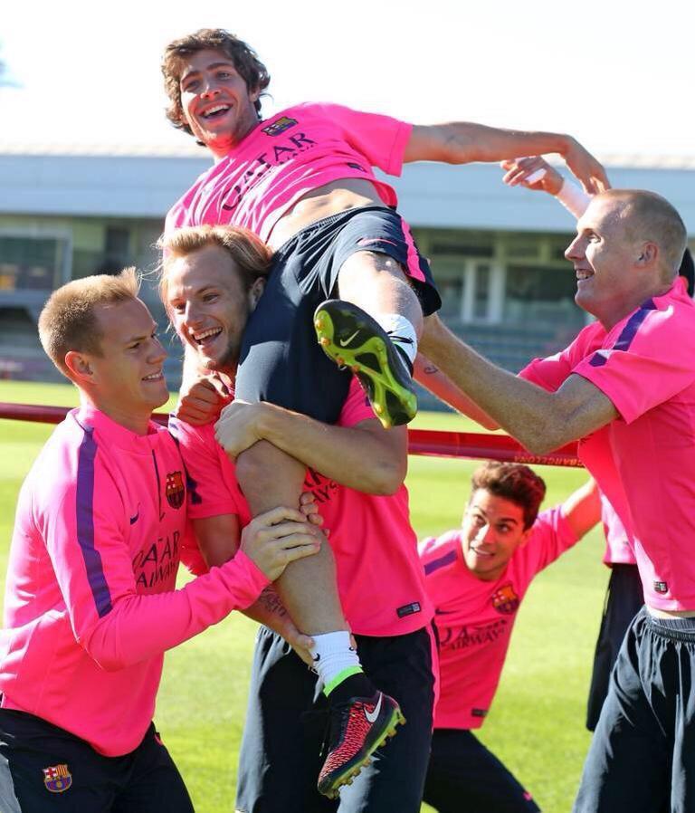 ¡Feliz Cumpleaños Sergi Roberto! / Happy Birthday Sergi Roberto! / Selamat ulang tahun Sergi Roberto! 
