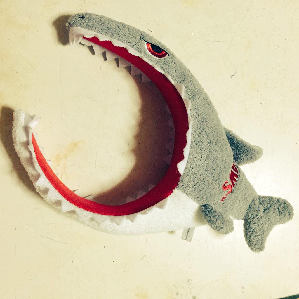 牛人 ひよこ展21参加します Sabitora4 ジュラシックパークバージョンの 怪獣に食べられカチューシャ もありましたよ