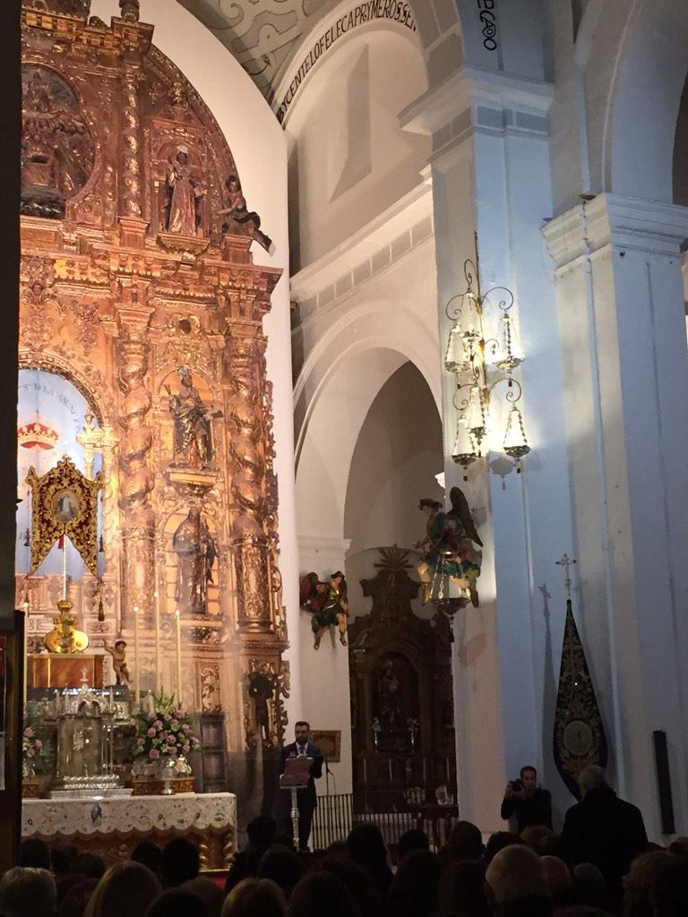 hdad_asuncion's tweet photo. Toma la palabra Ntro Hno Miguel Ángel Martínez exaltando el 175 aniversario de la llegada de Ntra Sra de la Asunción http://t.co/O7UpVVvfjr