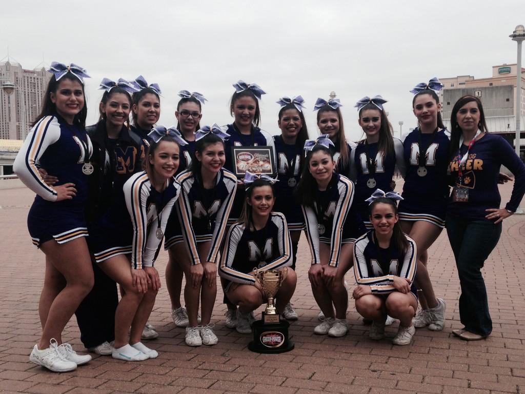 edna2500's tweet photo. Great job Bulldogs! Beautiful and strong! #mchicheer #McAllenISD #cheerpowernationals http://t.co/Bc1oYac1yS