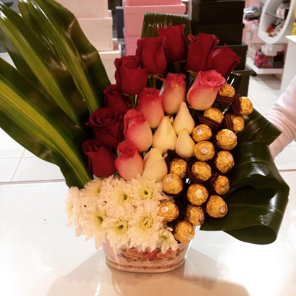 ballonsandmore's tweet photo. ولله الحمد تم اضافة الورد الى قائمة اعمالنا 
#ballonsandmore http://t.co/d9iiNNgaGz