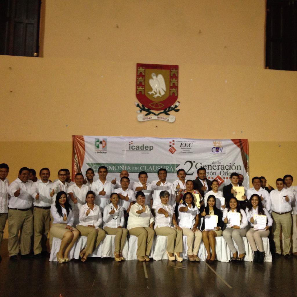 CarlosCetina's tweet photo. Ayer se clausuró la #2GEEC de la Escuela Estatal de @CuadrosPRI de la región @EEC_Oriente #SoyCuadrosPRI http://t.co/UVeI5qtT4a