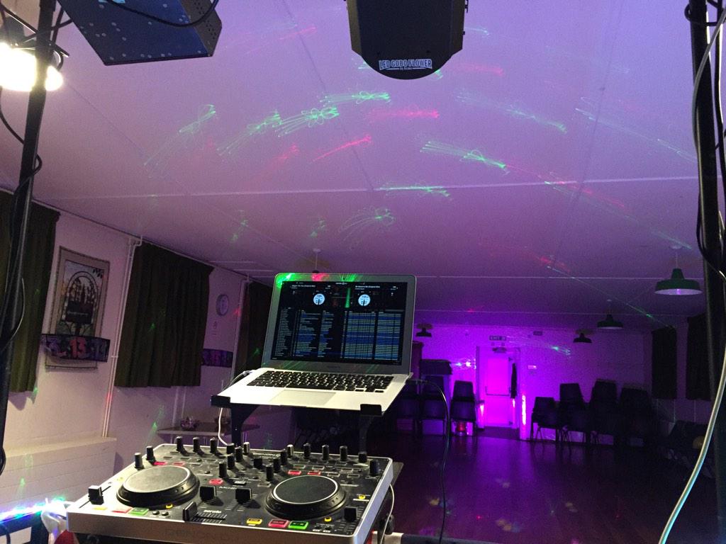 djdanwillz's tweet image. Friday nights set up. Lots of fun!