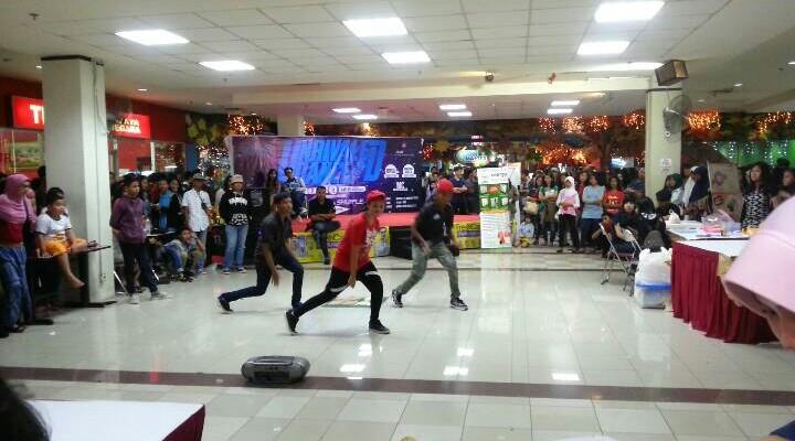 MonstersUniversity tweet media