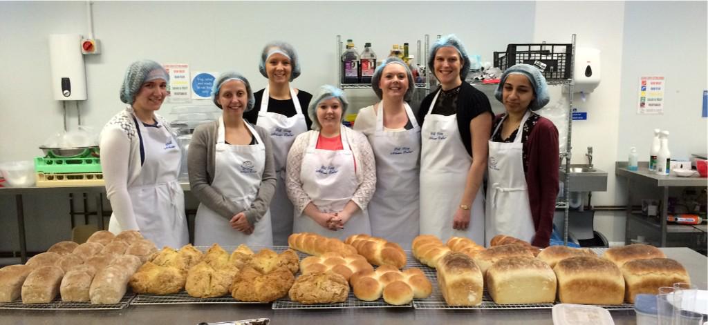 janet_t_55's tweet image. Completed #HenPartyBakery Course :) #realbread @billlking