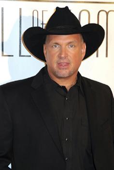 Happy Birthday Wishes to these great group of men.. Garth Brooks, Ashton Kutcher, Chris Rock & James Spader! 