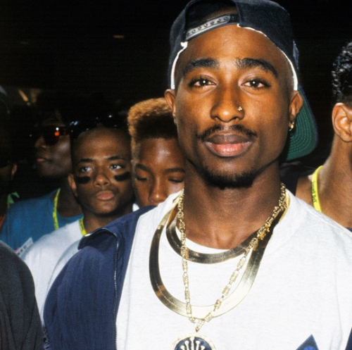 OnlyHipHopFacts's tweet photo. Tupac wanted to do free concerts for schools &amp; the only way you could get in was to have a C or better grade average. http://t.co/S31R1XhPtV