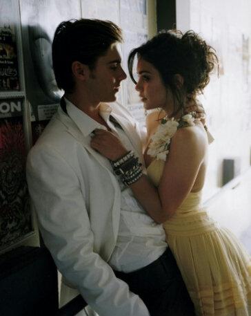 Lechanie_57905's tweet photo. they still one of my favourite couples ever☹♥ http://t.co/7kgnPCMsHR
