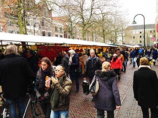Vandaag de markt in het historische Delft bezocht. Mooi om te zien dat deze markt zo goed bezocht wordt!