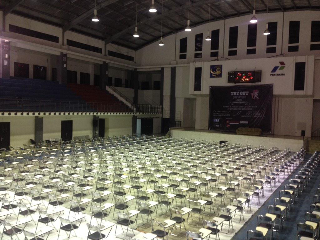 Tempat pelaksanaan Tryoutsbmptn2015 di GOR PERTAMINA :)