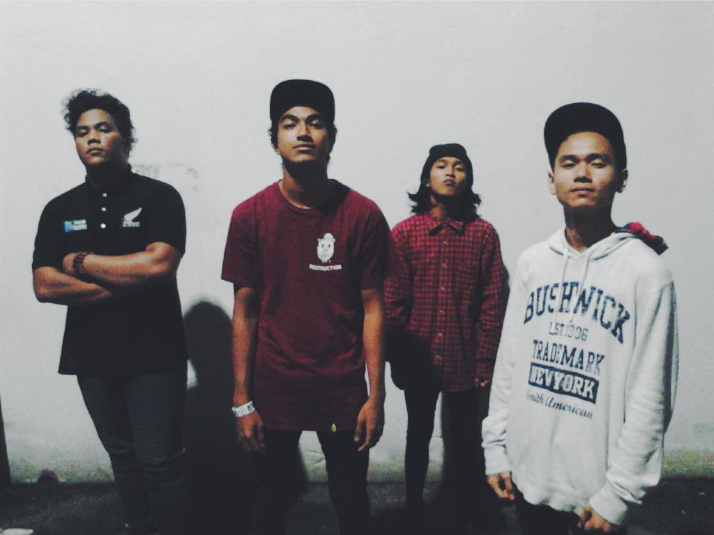 OfMansury's tweet photo. Guys checkout! @ MOS_malaysia New Band From Shah Alam! Ig - mayofscarlet http://t.co/vhjYxBniw7