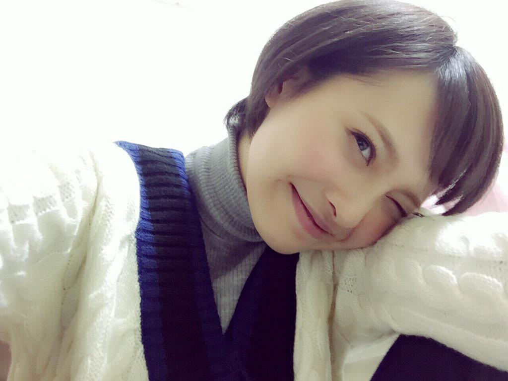 牧野 莉佳 No Twitter 男の子だったらイケメンそーだねって うれしーなー 可愛い男の子に生まれてみたかったなー 女の子にちやほやされたかったなー 賛否両論だけど 髪切ってよかった ショートボブ Http T Co E67nce3zdk