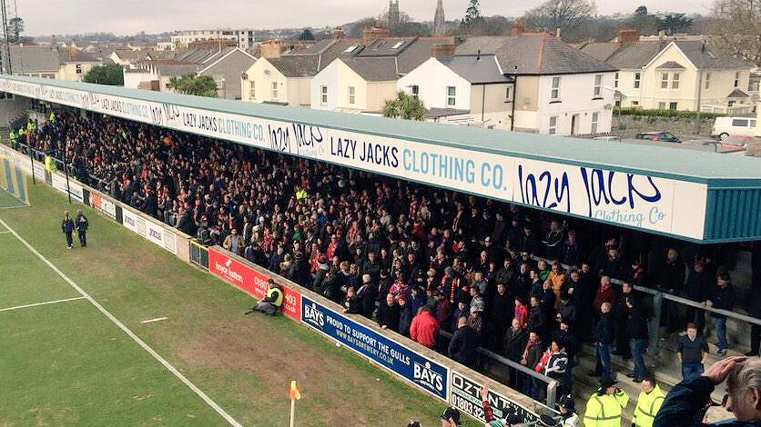 AwayDays_'s tweet photo. 1,400 FC United fans at Torquay today. #FCUM http://t.co/D41JhOSuRY