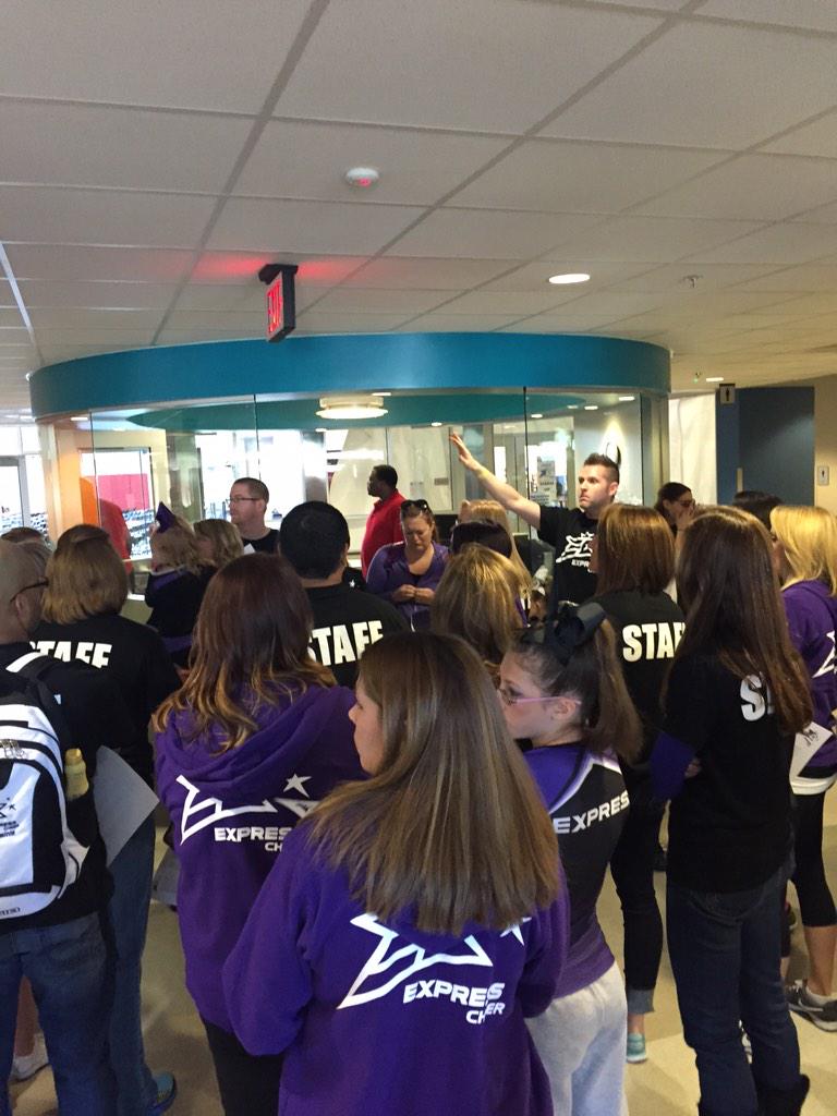 Express_Dallas's tweet image. Getting ready for Express Fest! Doors open at 11:30!