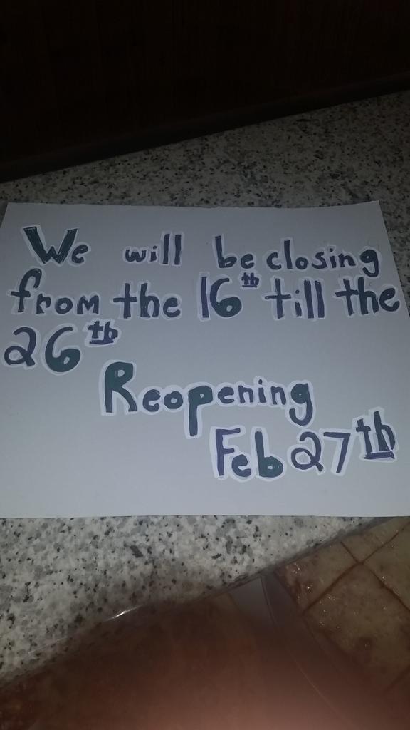 ConcaDoro_Sag's tweet photo. Special announcement! We will be closing for ten days (Feb 16th-26th). Come and get your pizza now before we close! http://t.co/xKcTp2uWAi