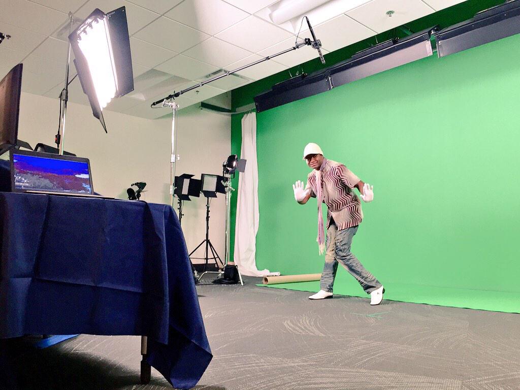 njcoolness's tweet photo. Behind the scenes of a photo/video shoot demo @oclslibrary. #njproductions #MelroseCenter http://t.co/t5eCjBQpAY
