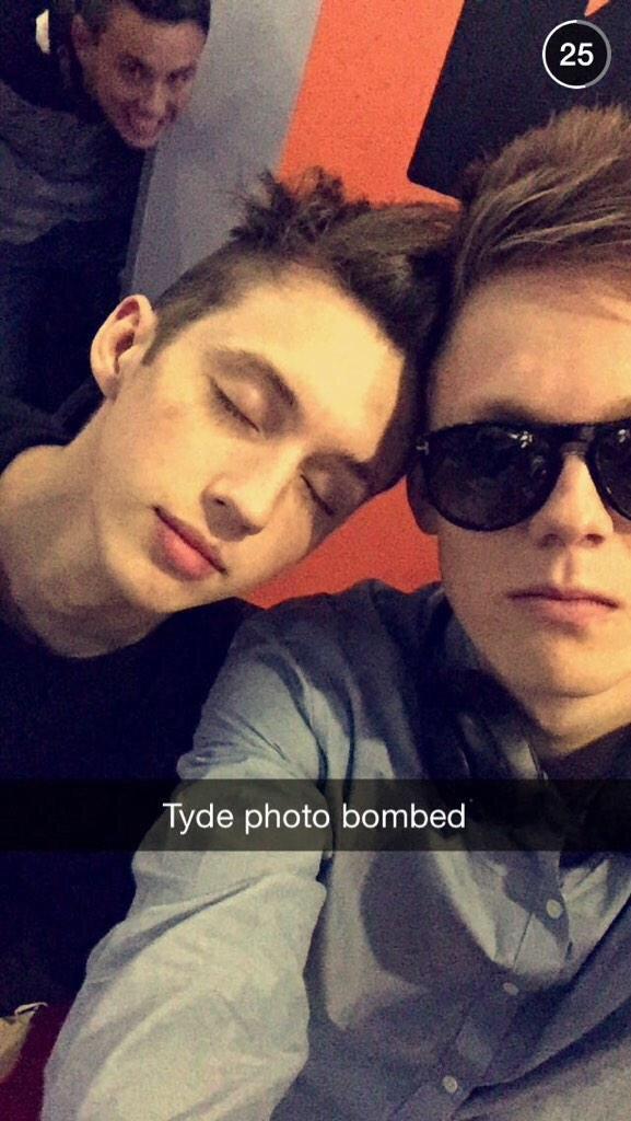 _lovely_natalie's tweet photo. #weloveyoutubers #virtualplaylistlive i love them because they make me smile when im havung a bad dayβ₯ http://t.co/1S8yscIjUh