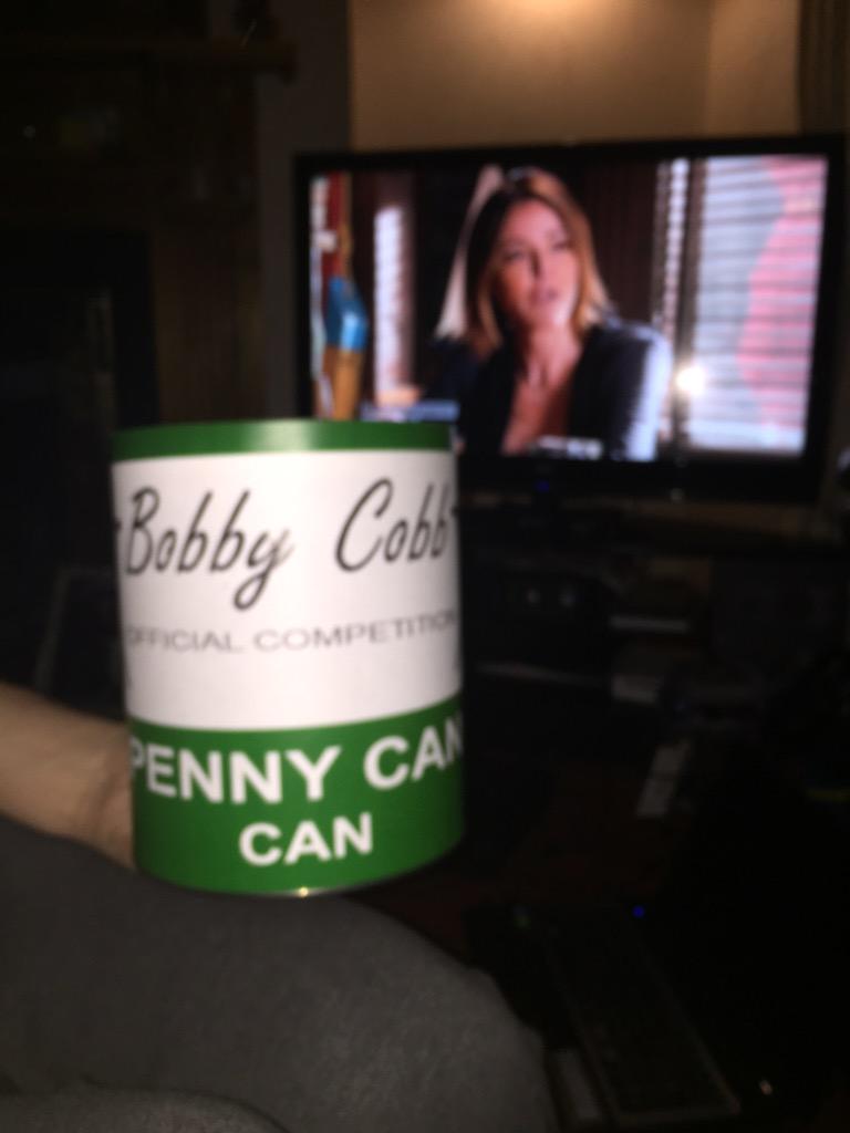 bennybenny3's tweet photo. @CourteneyCox @DoctorTomG @ChristaBMiller @MrJoshHopkins @IBGomez @KatieShiel loving season 6!!! #pennycan 😝😝😝 http://t.co/kvx43c8Lyl