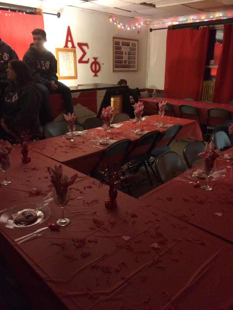 WC Alpha Sigs tweet media