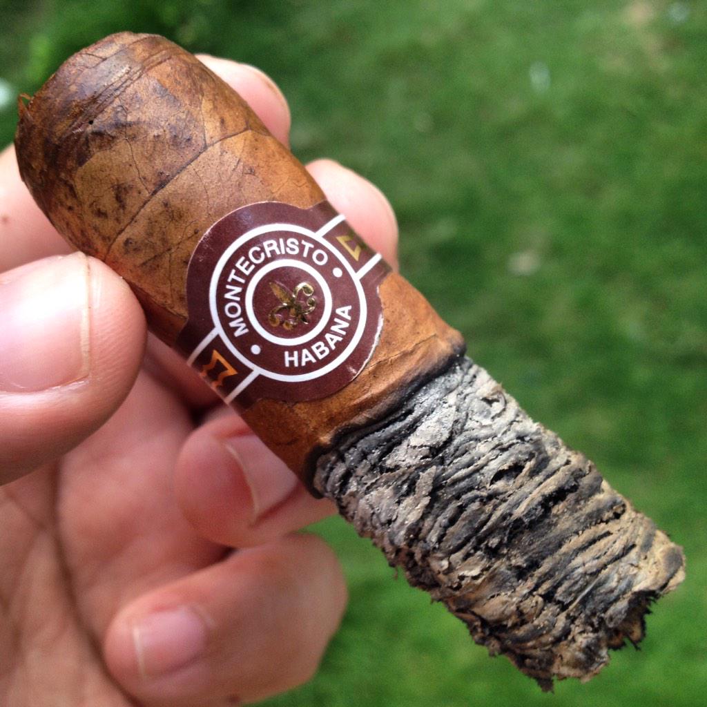 ArmandoDsantos's tweet photo. Edmundo Montecristo http://t.co/8spx9cYiRG
