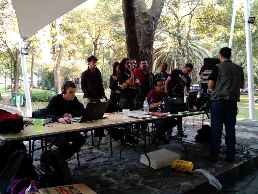 PCIPGerminal's tweet photo. #GerminalNinos #Ensayos. Artistas trabajando. Mañana los esperamos a partir de las 11hrs. @CasadelLago http://t.co/hKwkCTMxQx