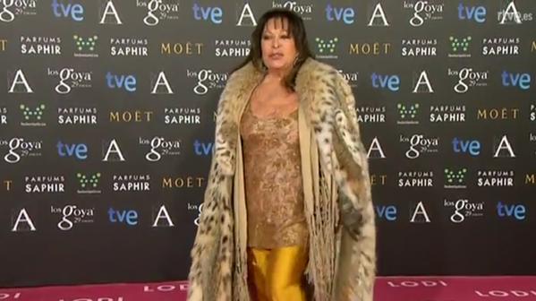 nacho_devi's tweet photo. "@LuzJofre  @matildagr  El fin del mundo debe ser ESTO #Goyas2015 http://t.co/mfgi3Z5QK4"