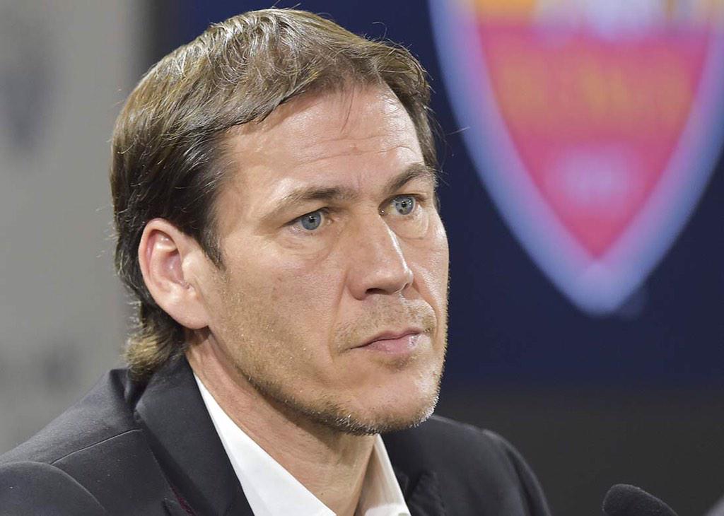 RudiGarcia's tweet photo. "Io sono venuto alla Roma per vincere dei trofei. La Roma non è un trampolino di lancio" #CagliariRoma http://t.co/EGFQglxBsD