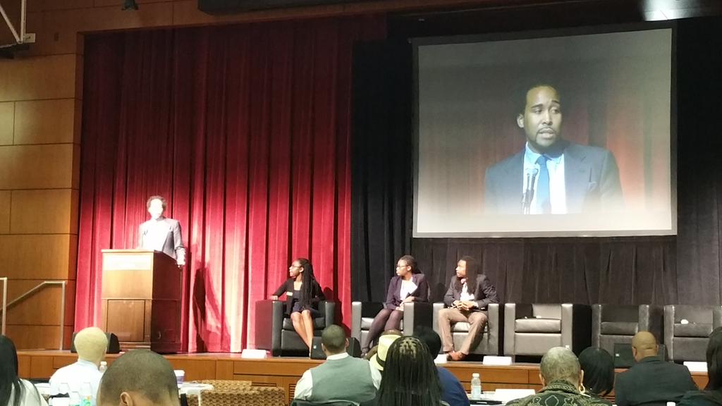 nick_cates's tweet photo. @MrDavidJohns  He Reps the Obama Admin. A young bro from Inglewood changing things! #ABEHESummit #InglewoodRising http://t.co/vaITcu3NRD