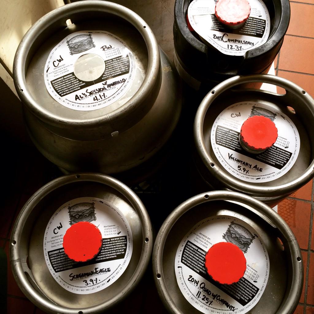 CmonOakland's tweet photo. Sunday 6-9pm #pubquiz with @ironspringspub tapping Compulsory IIIPA &amp; others! Prizes? Beer! &amp; More Beer! #sfbw #cmon http://t.co/JhL2QI5qA0