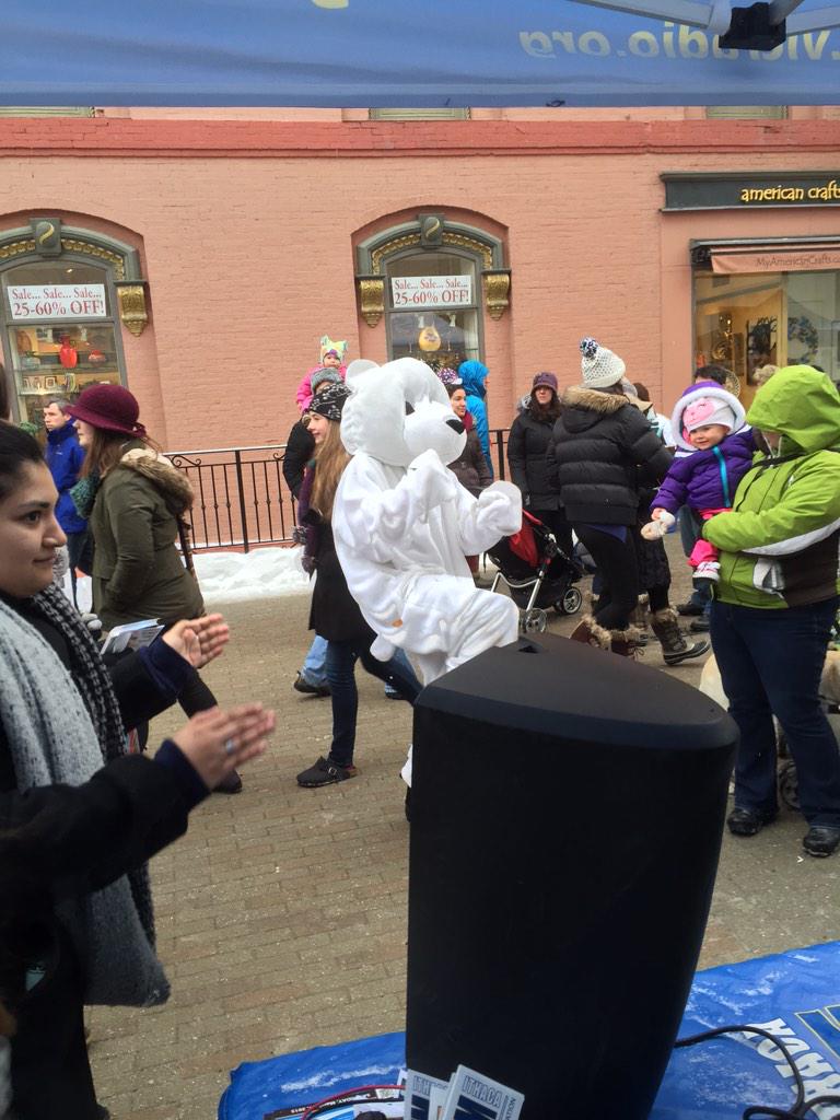 BadDadHumor's tweet image. This guy is chill. #chilifest