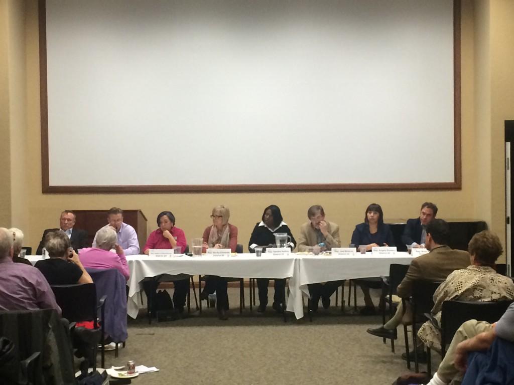 uvubry's tweet photo. 7 #utah legislators @LDSHospital this afternoon giving an update on the #2015session--Medicaid expansion, education http://t.co/2MncN1Jt3e