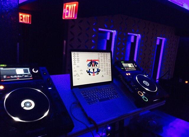 BKterrace's tweet photo. Join us tonight For Brooklyn Terrace Saturday's, music by @DJSMOOTHNYC doors open at 9pm - 3am. Don't be late ! http://t.co/HaAbOl1Is1
