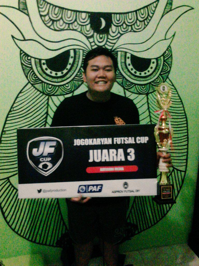 HetsCraws's tweet photo. alhamdulilah masih bisa juara 3 :) http://t.co/53foYnTyWo